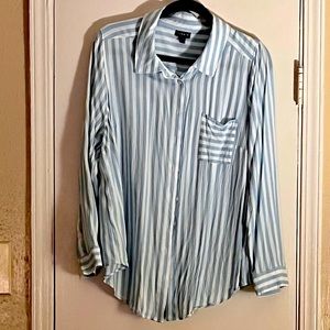 Torrid Button Down Shirt NWOT